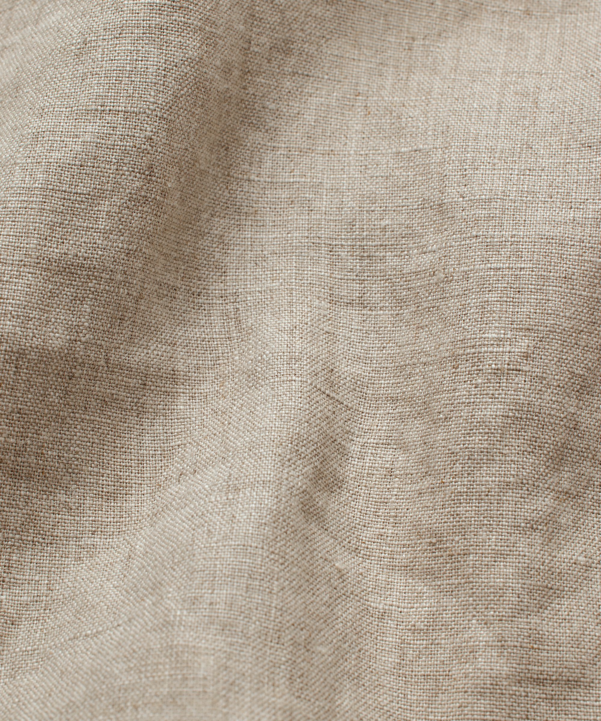 Petrulia Byxor, Natural