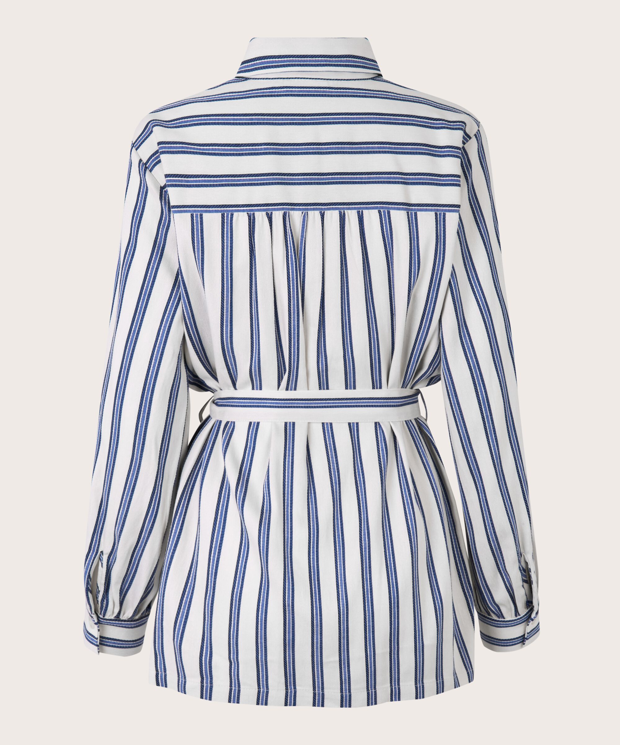 Ingelo Skjorta, Nebulas Blue