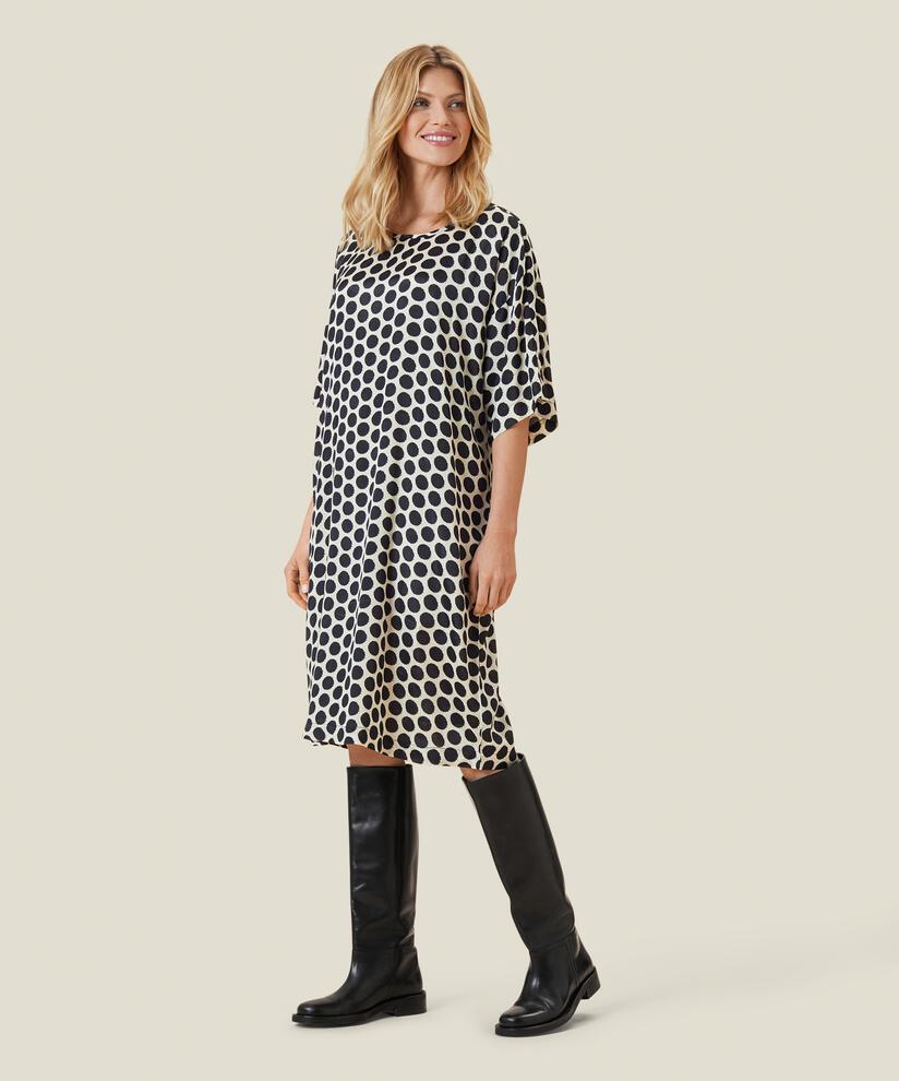 NABI KLÄNNING, Black