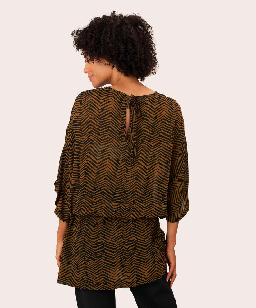 Godi Tunika, Monk's Robe