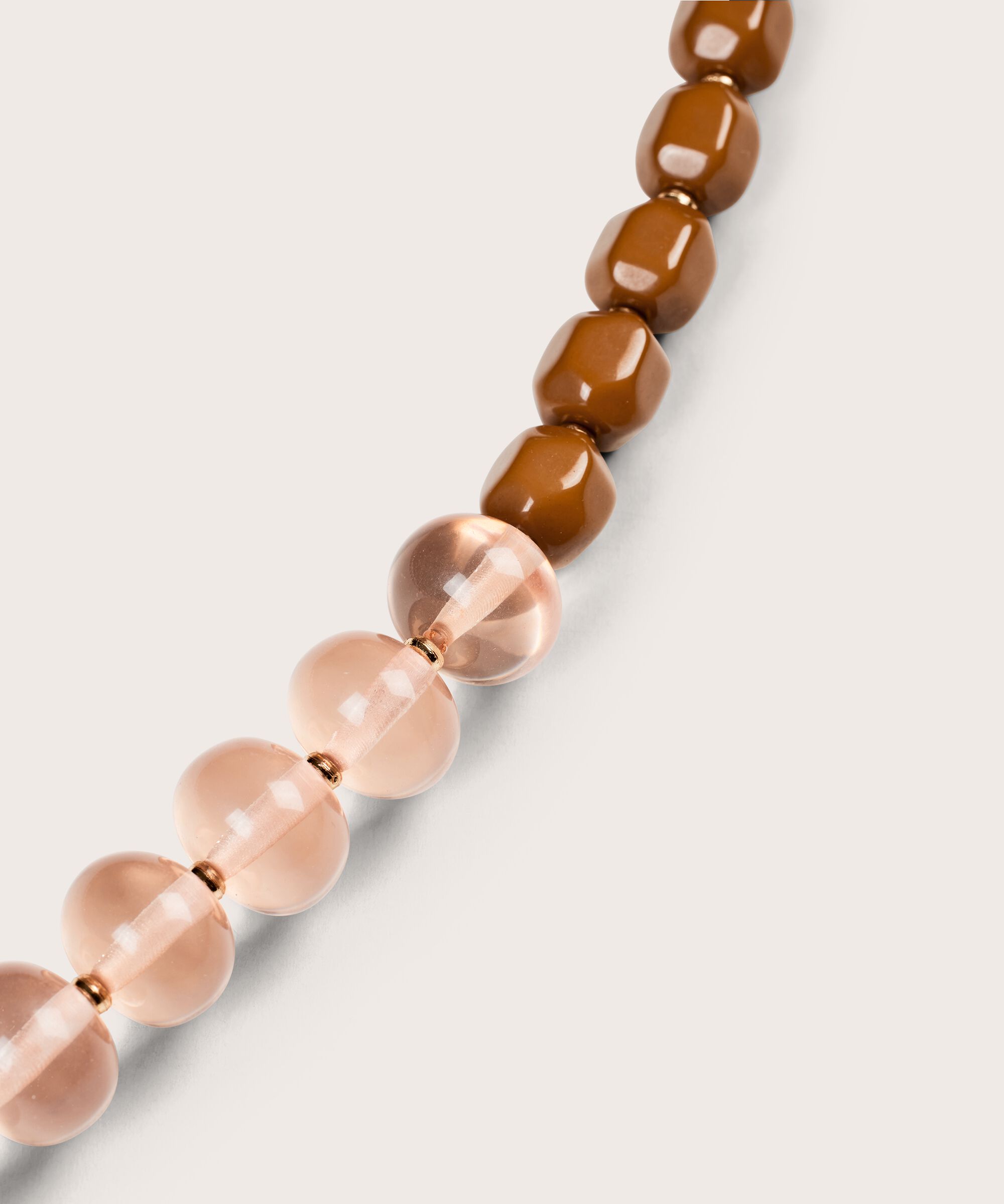 Rianne Halsband, Orange com