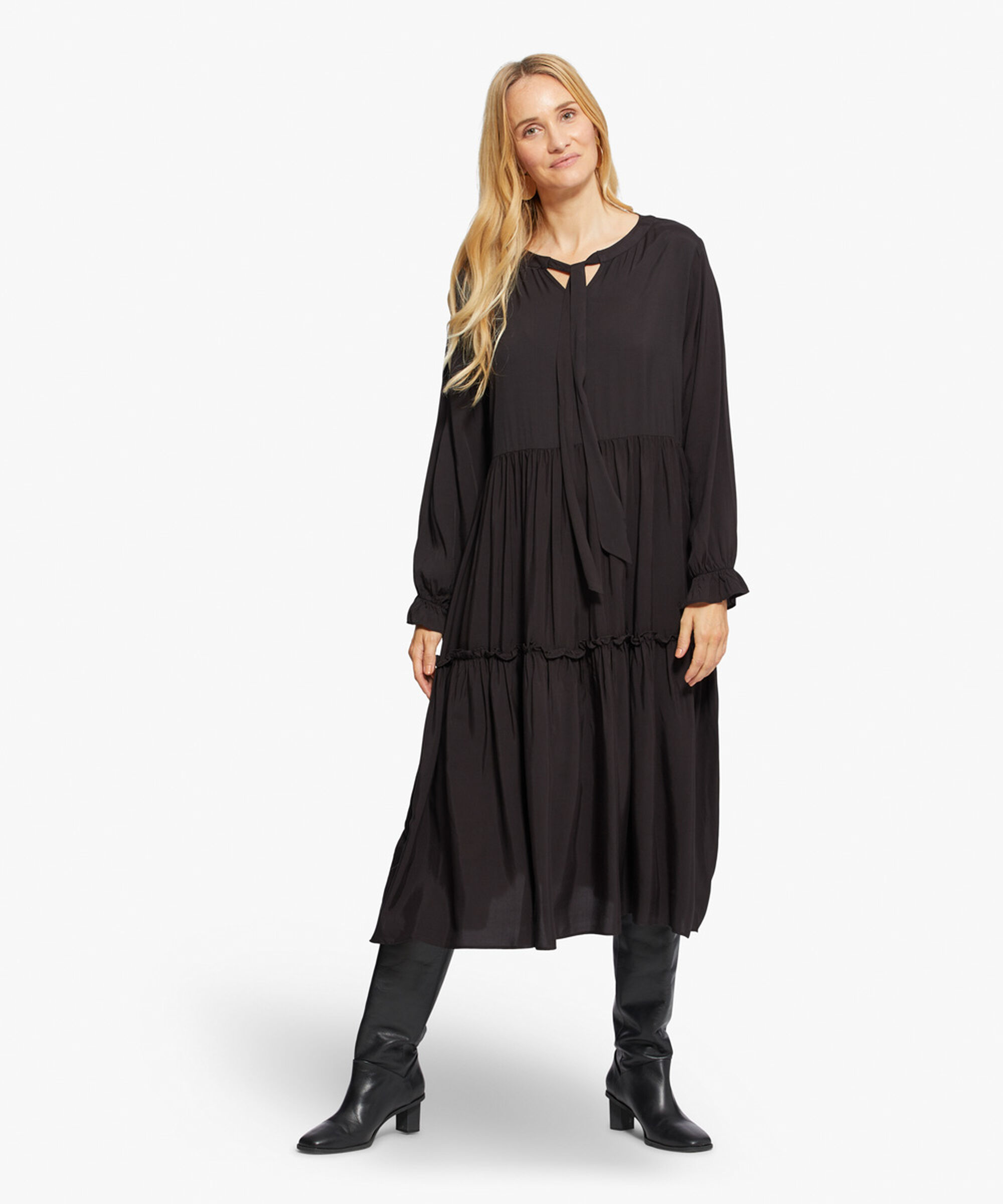 NUKINI KLÄNNING, Black