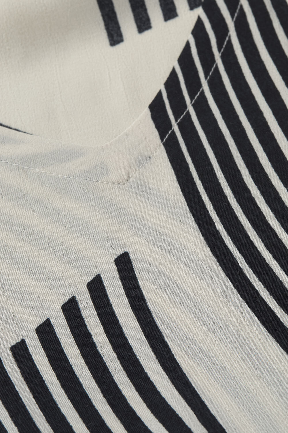 Odile KL&Auml;NNING, Black