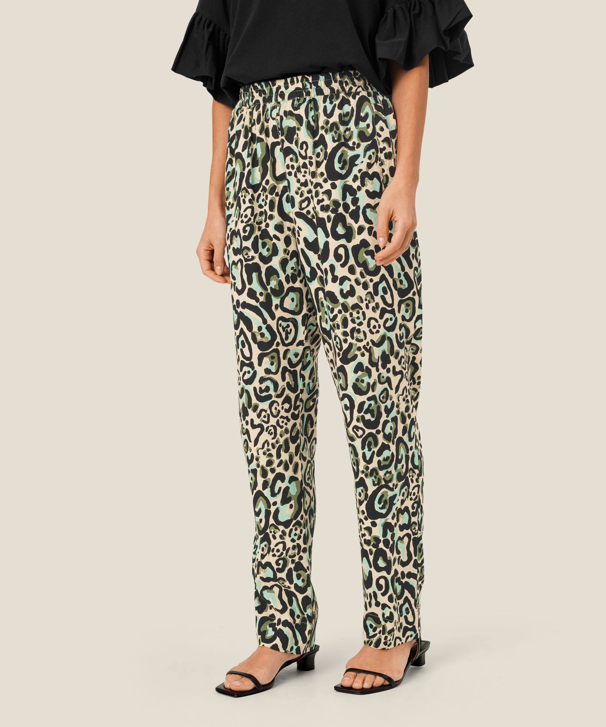 Pless Byxor, D. Lichen Green