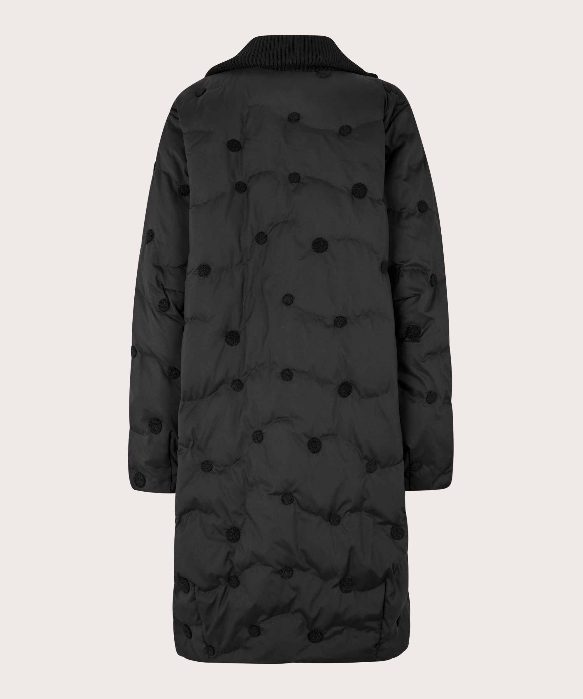 Tahila Dunkappa, Black