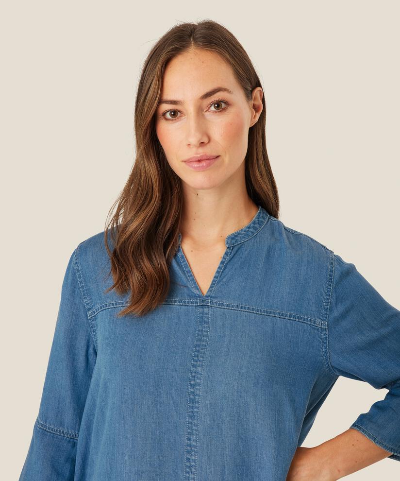 Deirdre Blus, Light Denim