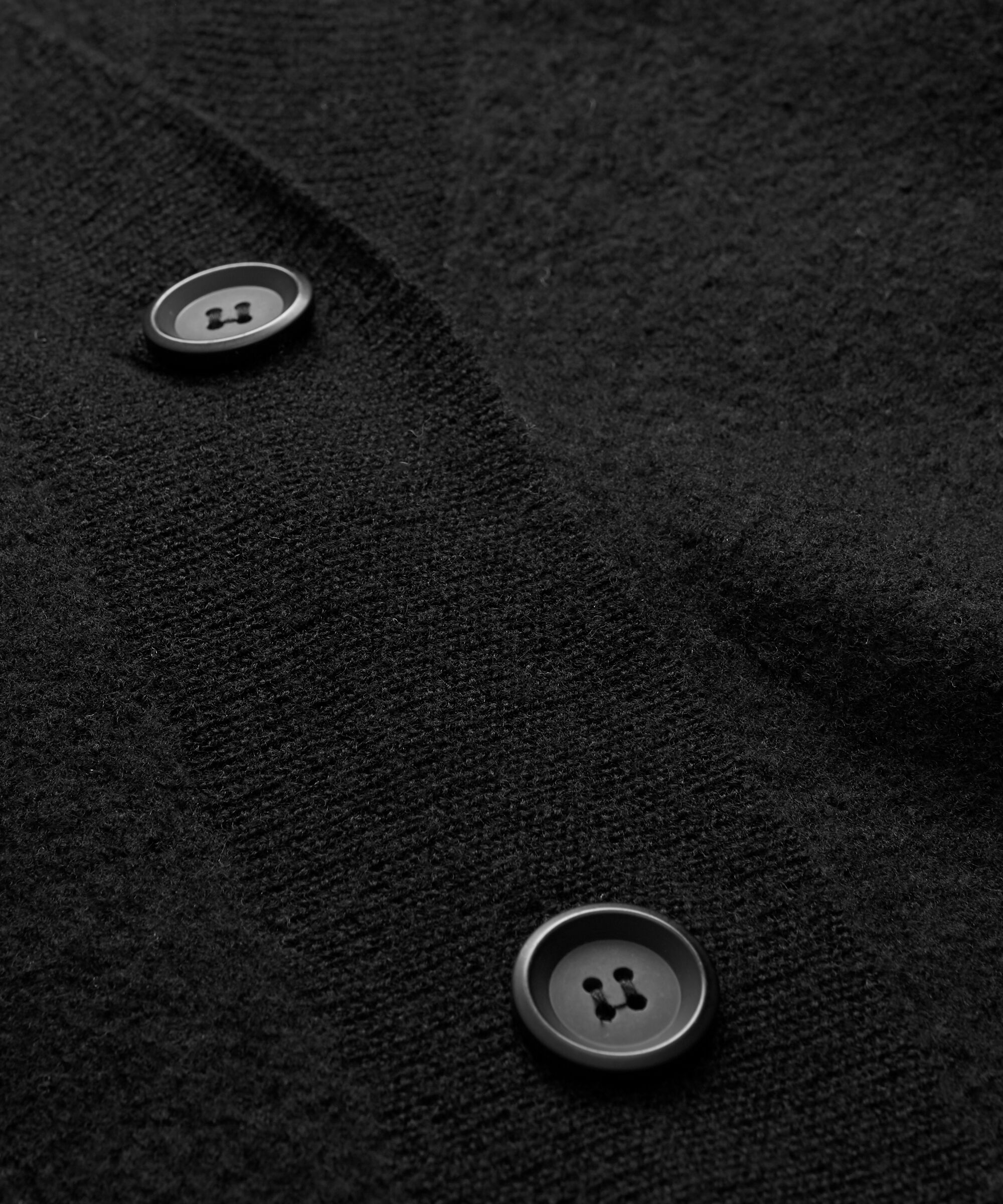 LUCIA KOFTA, Black