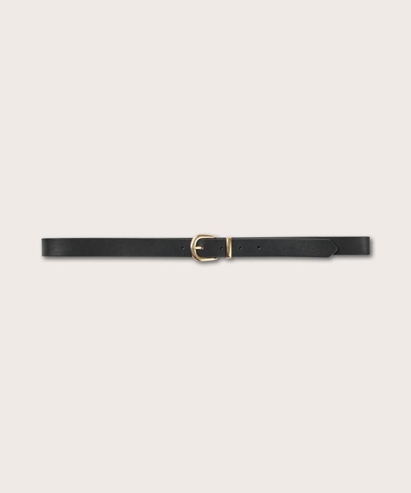 Rivela Bälte, Black