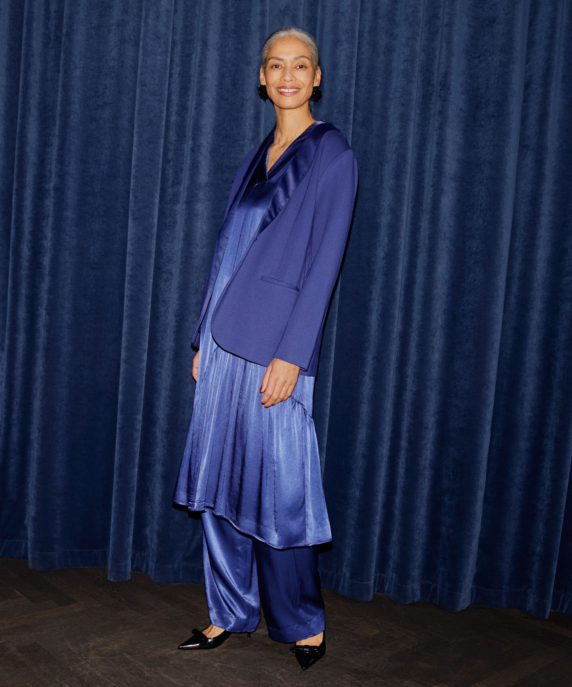 Obert Klänning, Medieval blue