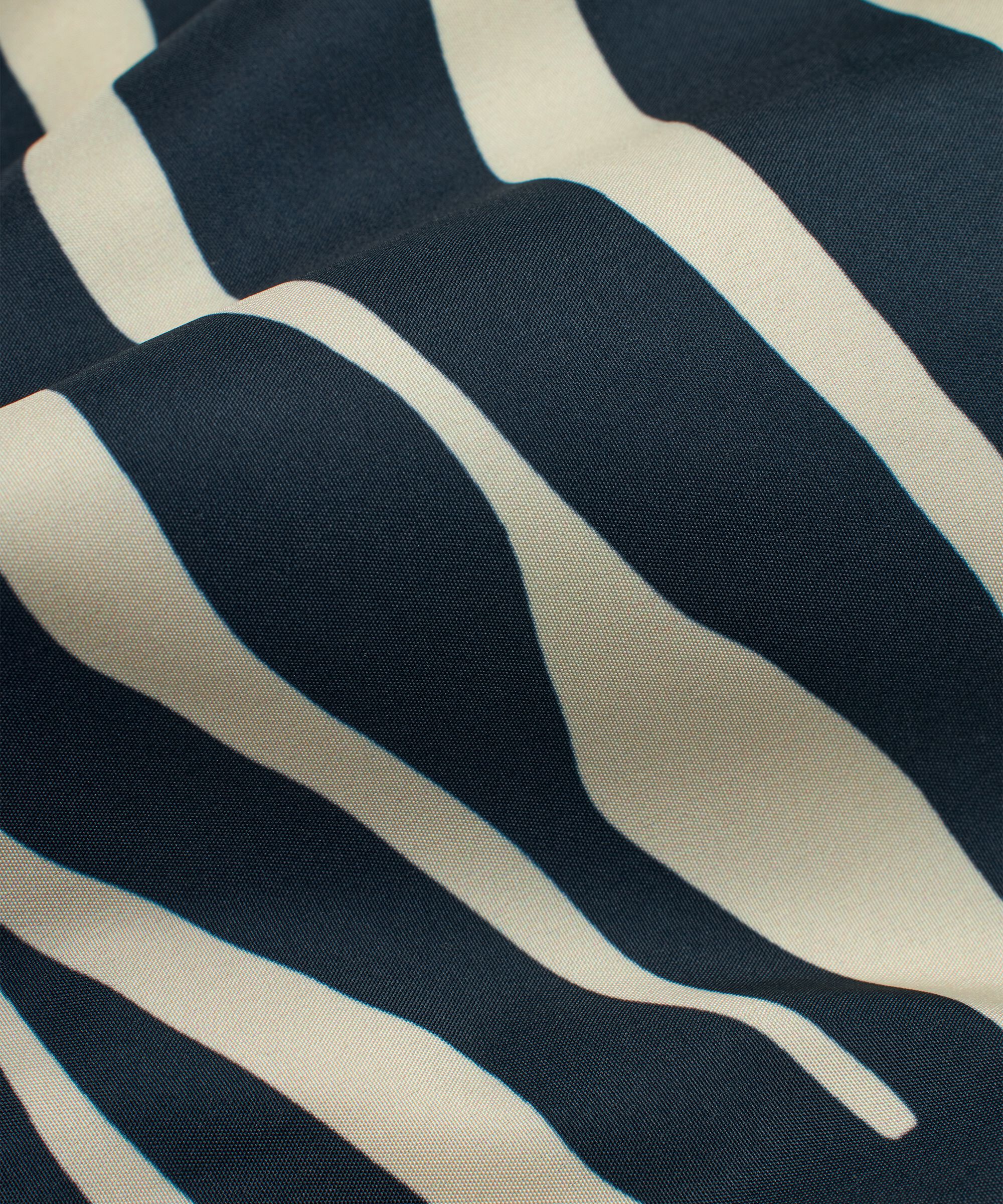 Trina Regnkappa , Black