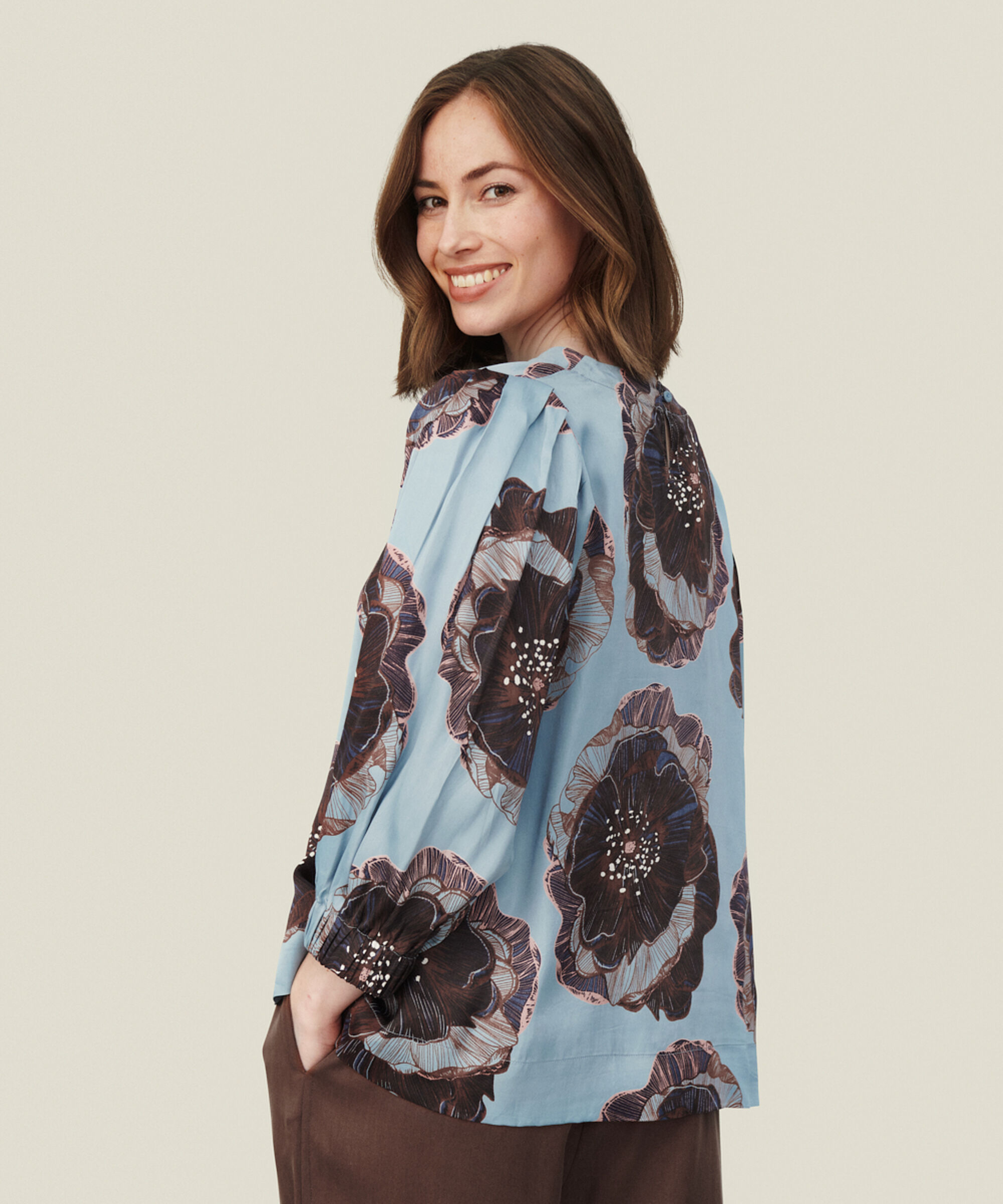 BRISA TOPP, Faded Denim
