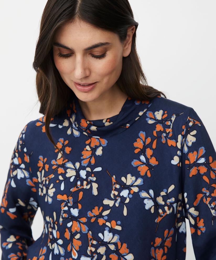 Dalmora Blus, Autumnal