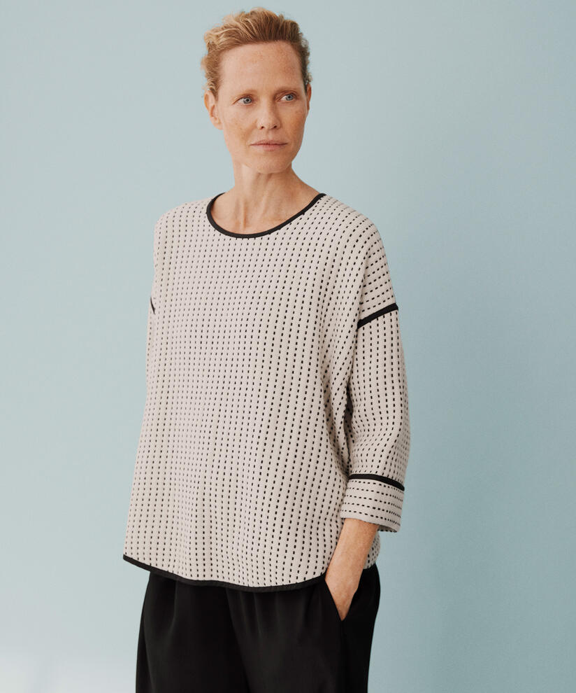 Beccato Blus, Black