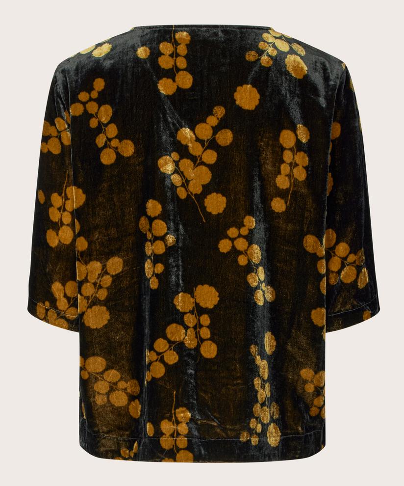 Estela Blus, Rubber