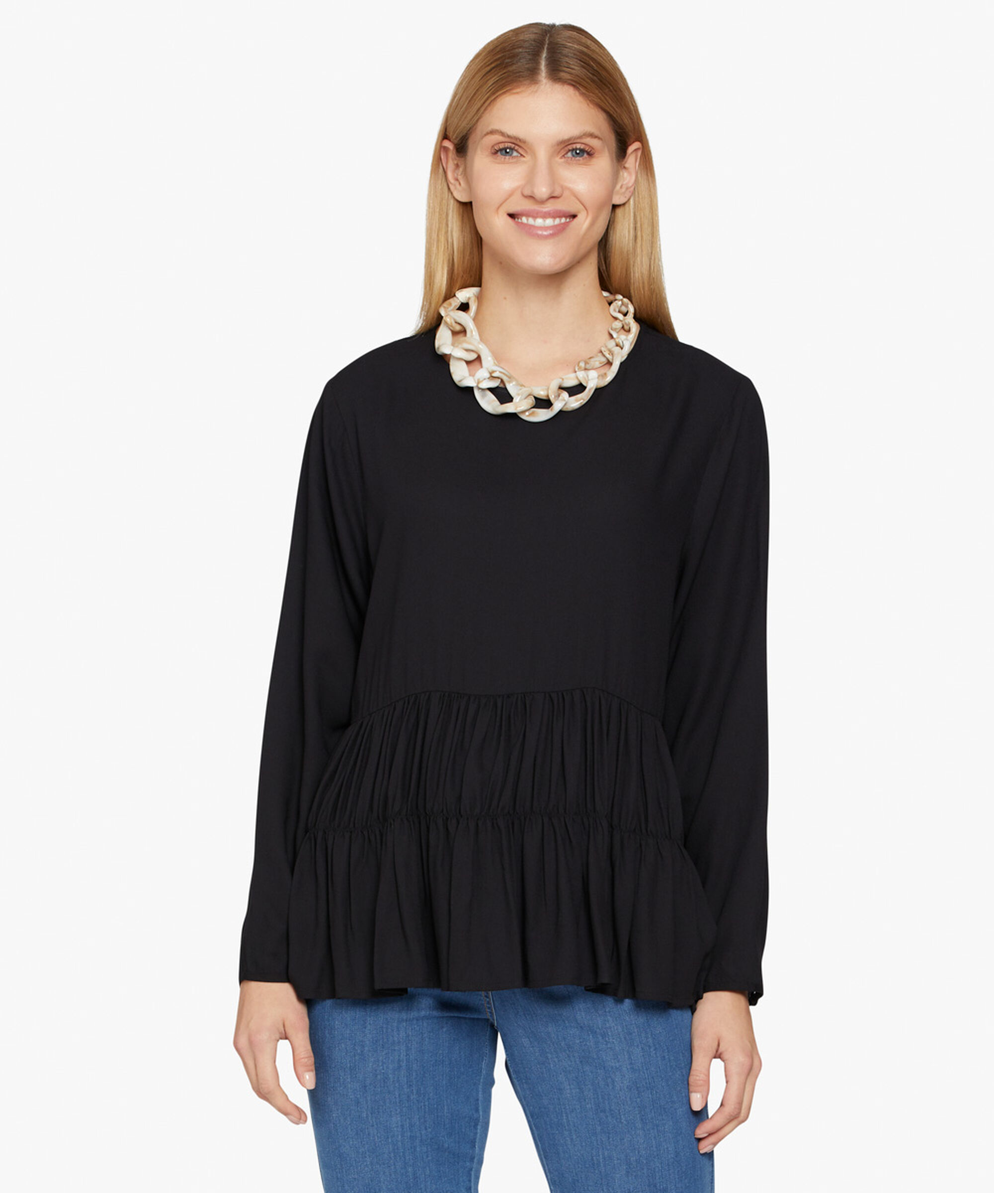 BIA TOPP, Black