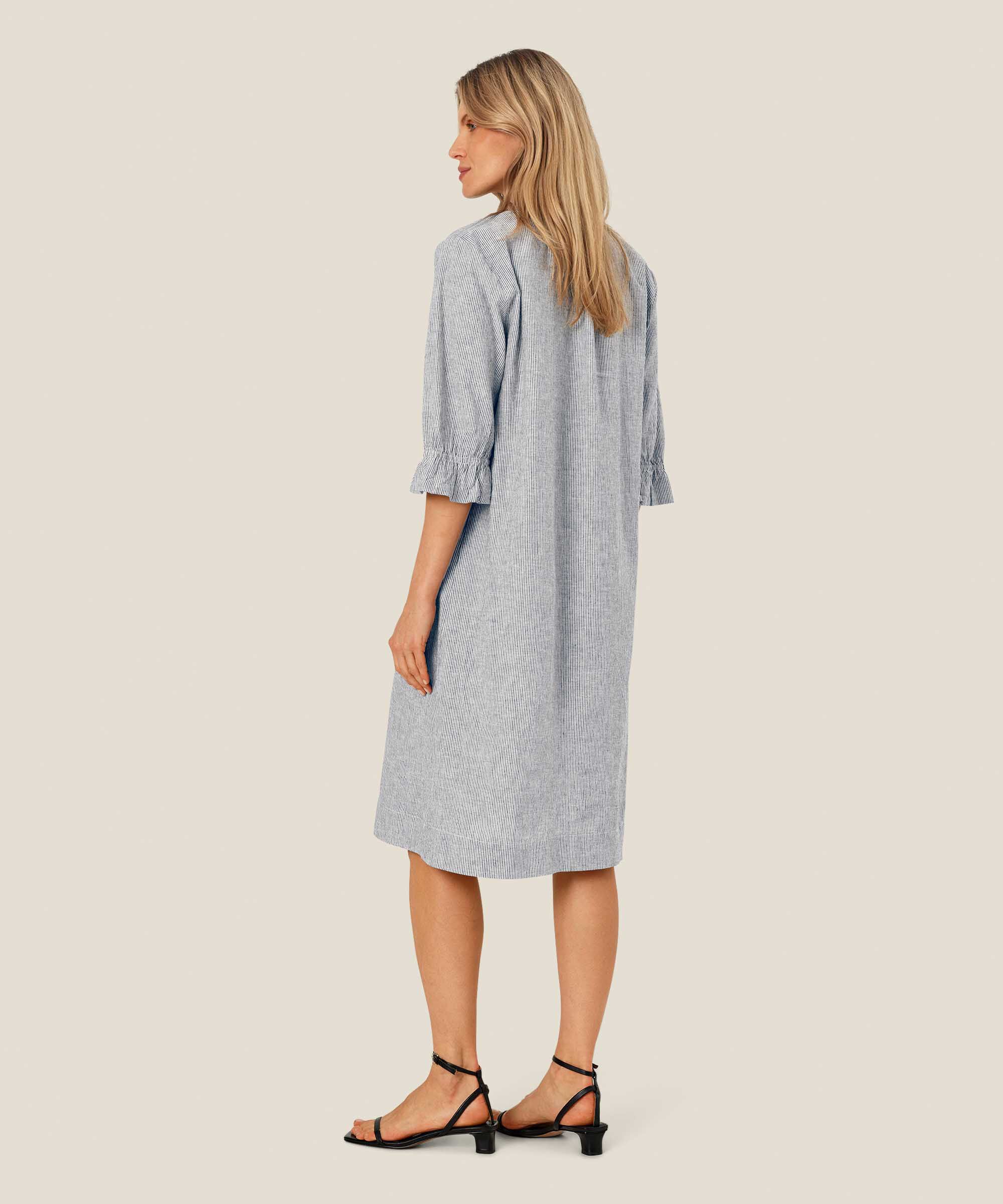 Natalia Klänning, Black