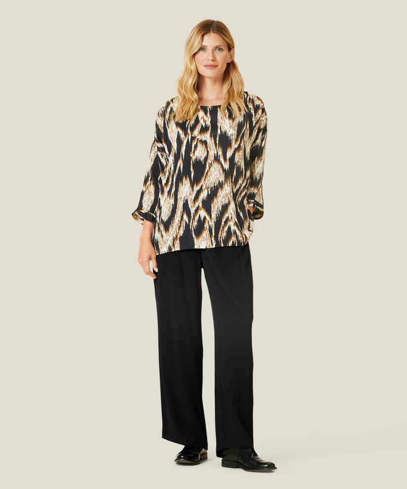 BECCA TOPP, Monk's Robe