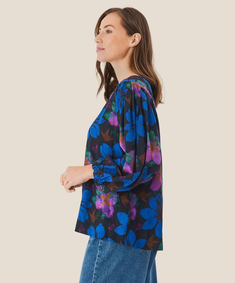 Brisa Blus, Wild Aster