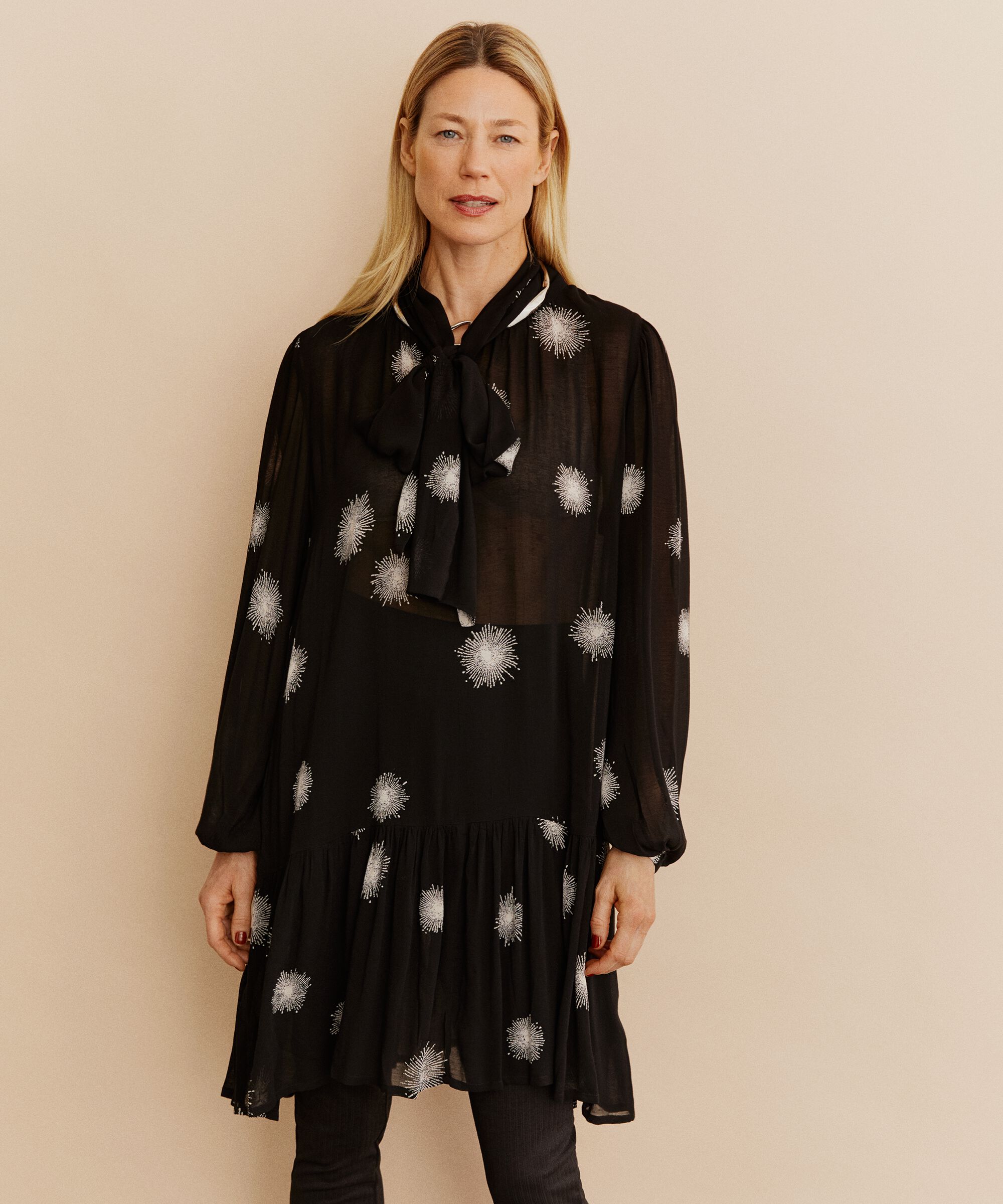 Ganika Tunika, Black