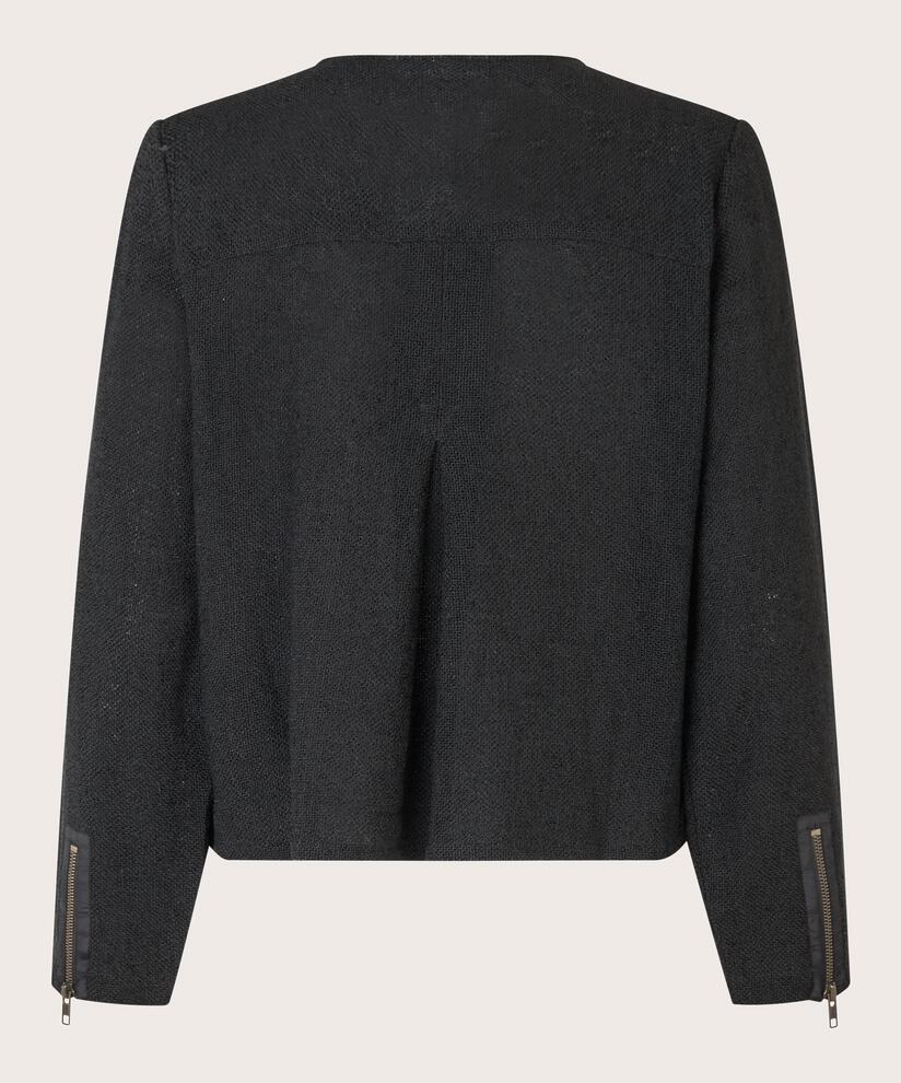 Johanne Jacka, Black