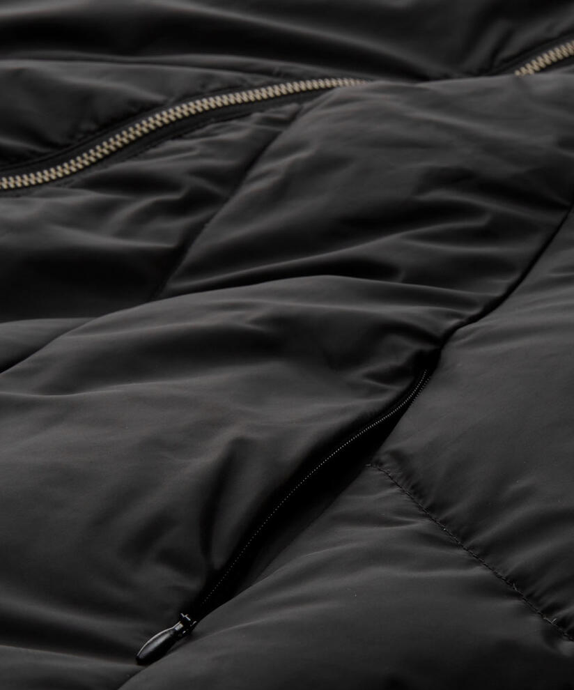 TIPPI KAPPA, Black
