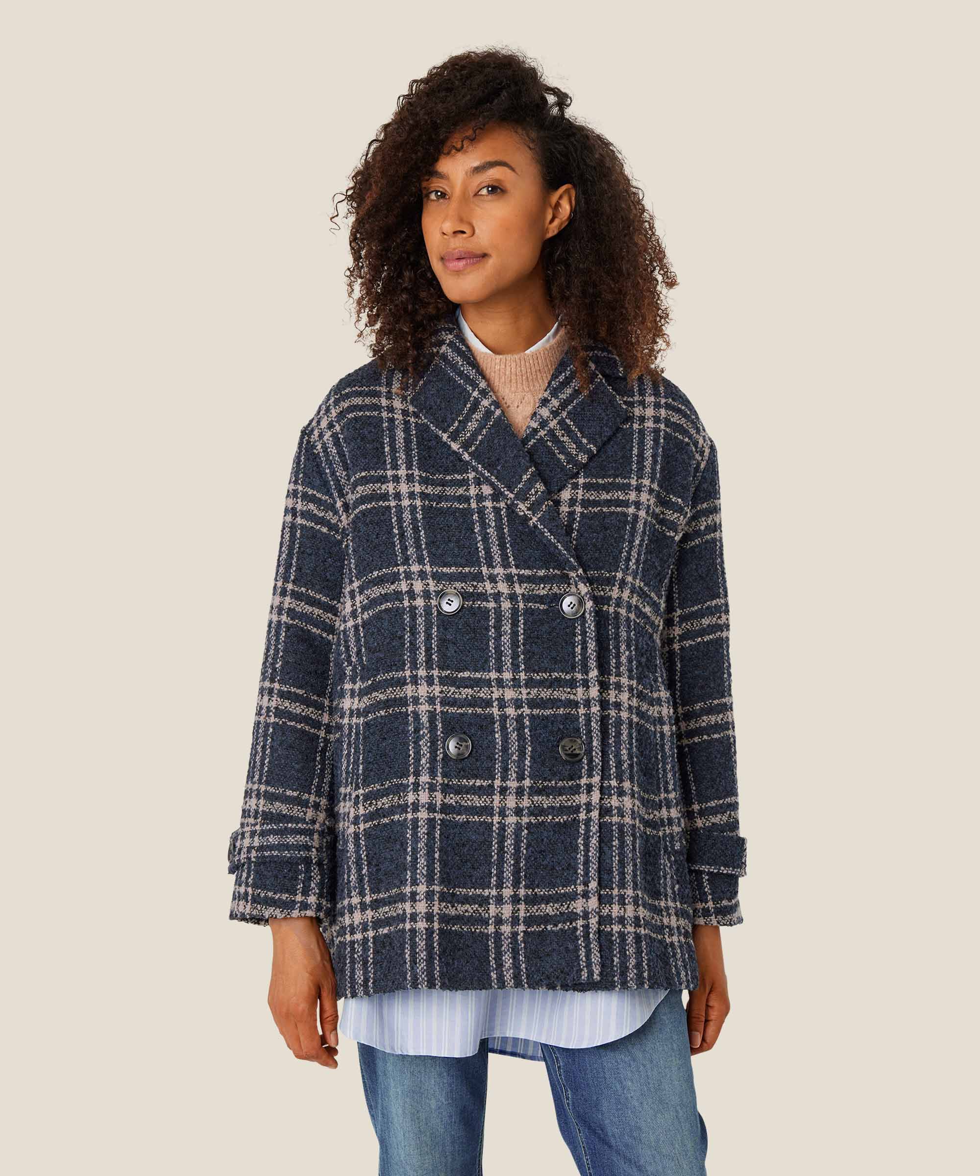 Thisbe Kappa, Moonlit Ocean