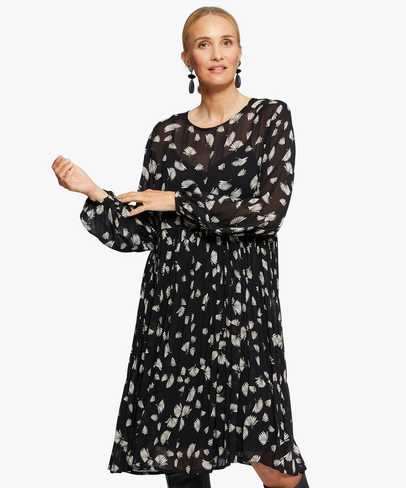 NORINA KLÄNNING, Black