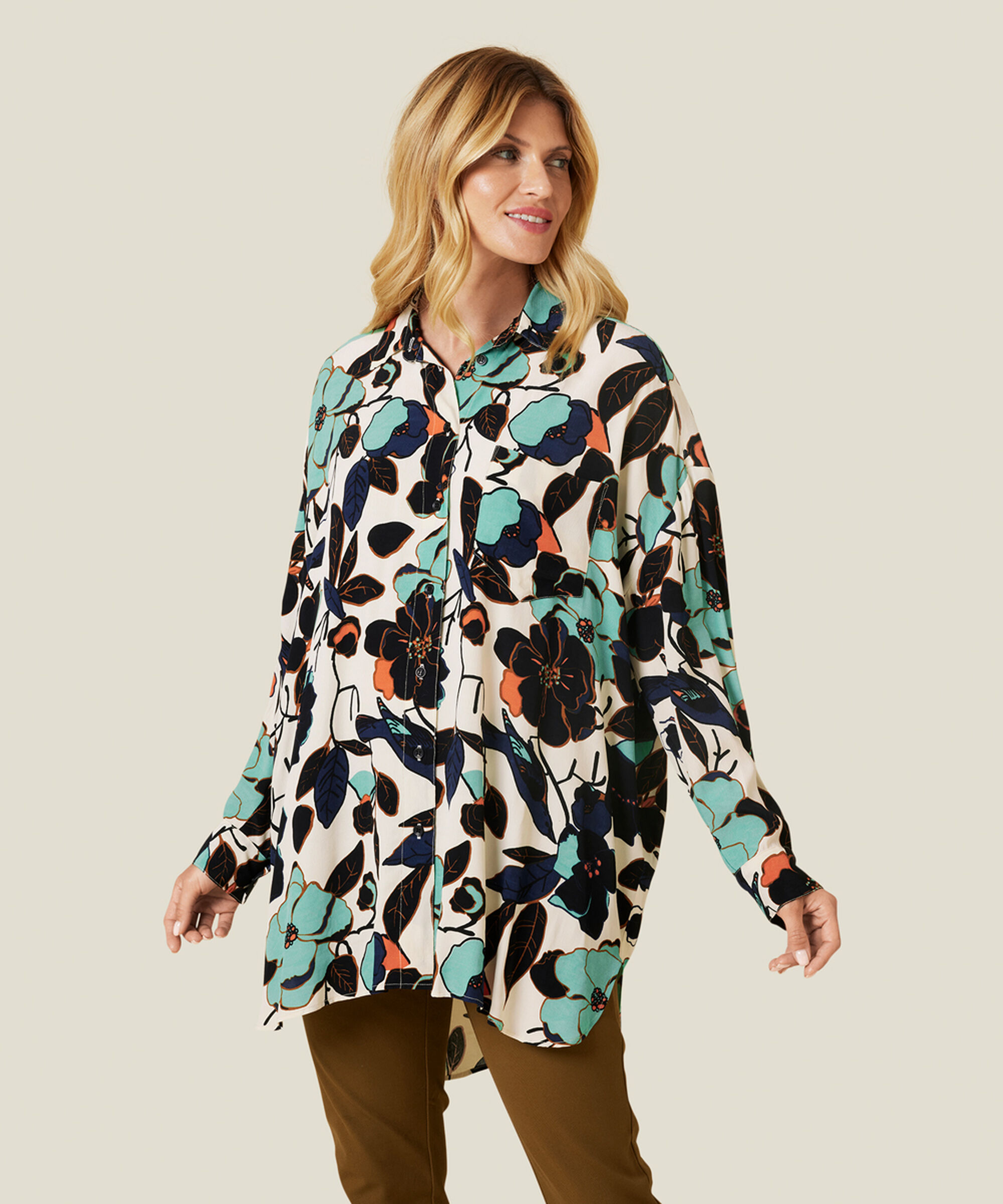 IVETTA SKJORTA, Feldspar