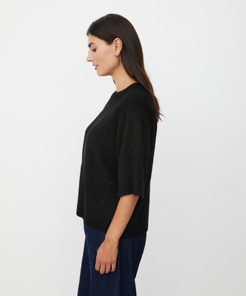 Farinna Topp, Black