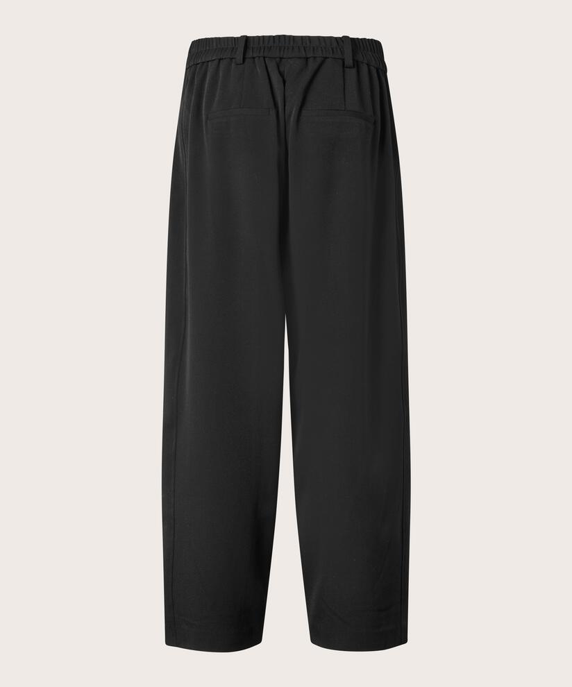 Punna Byxor, Black