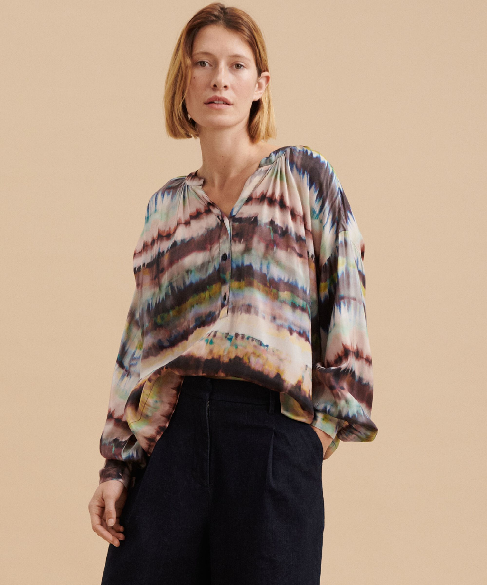 Dolma Blus, Misty Rose