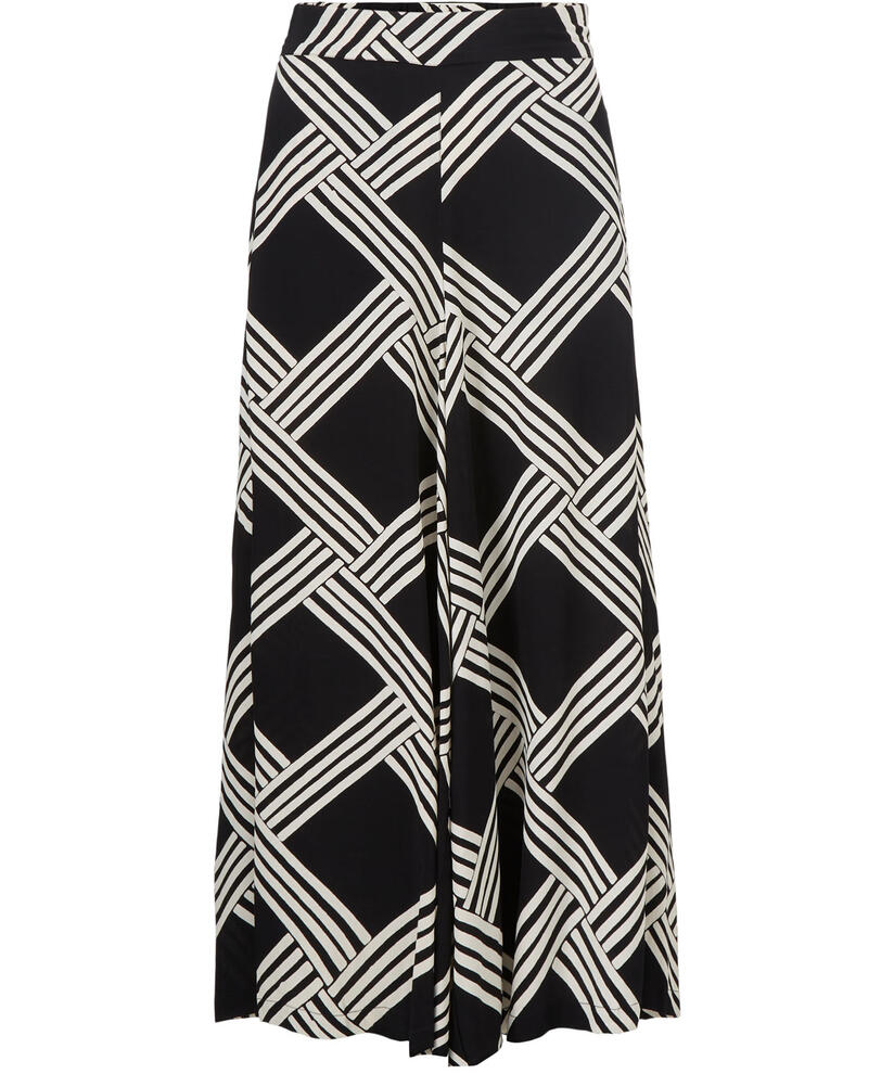 PAMEL BYXOR, Black