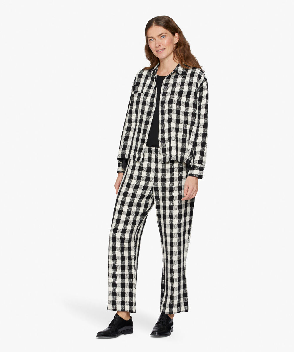 JANELLA JACKA, Black