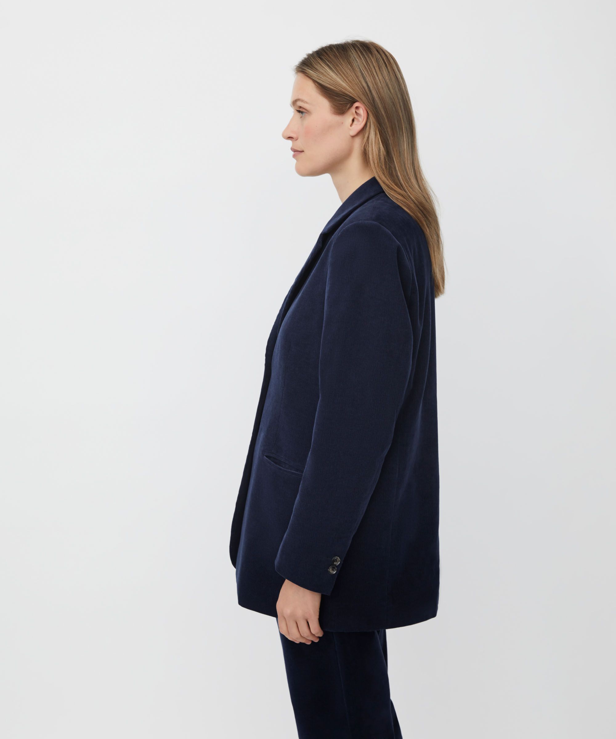 Jaxi Jacka, Navy Blazer