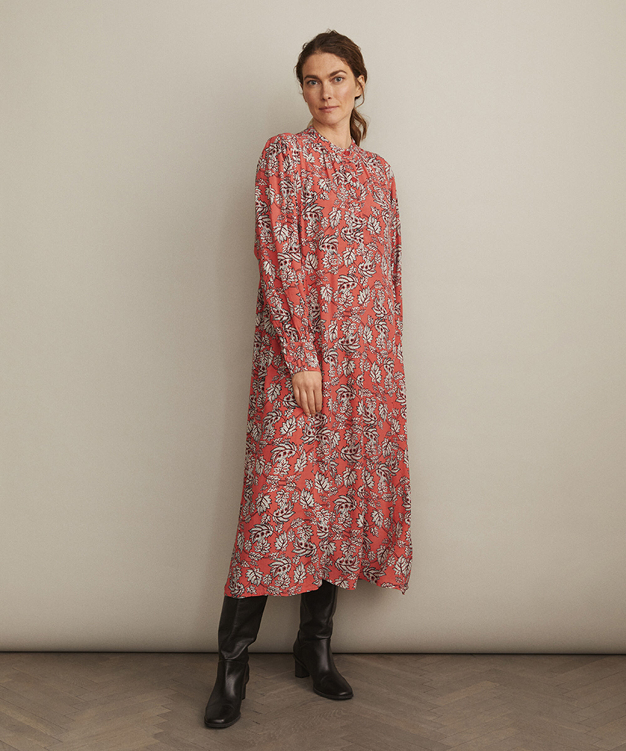 NIA KLÄNNING, Rose Sharon