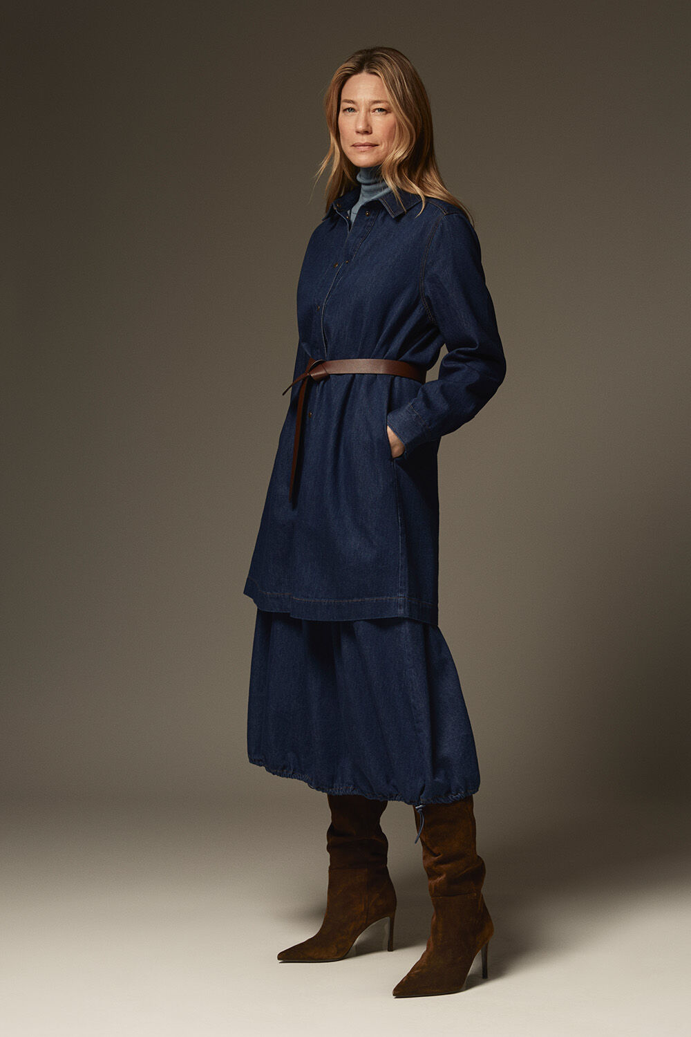 Ingelena Denim Skjorta  - Dark Denim, Stephi Denim Kjol - Dark Denim, Rasline B&auml;lte - Sh. Chocolate