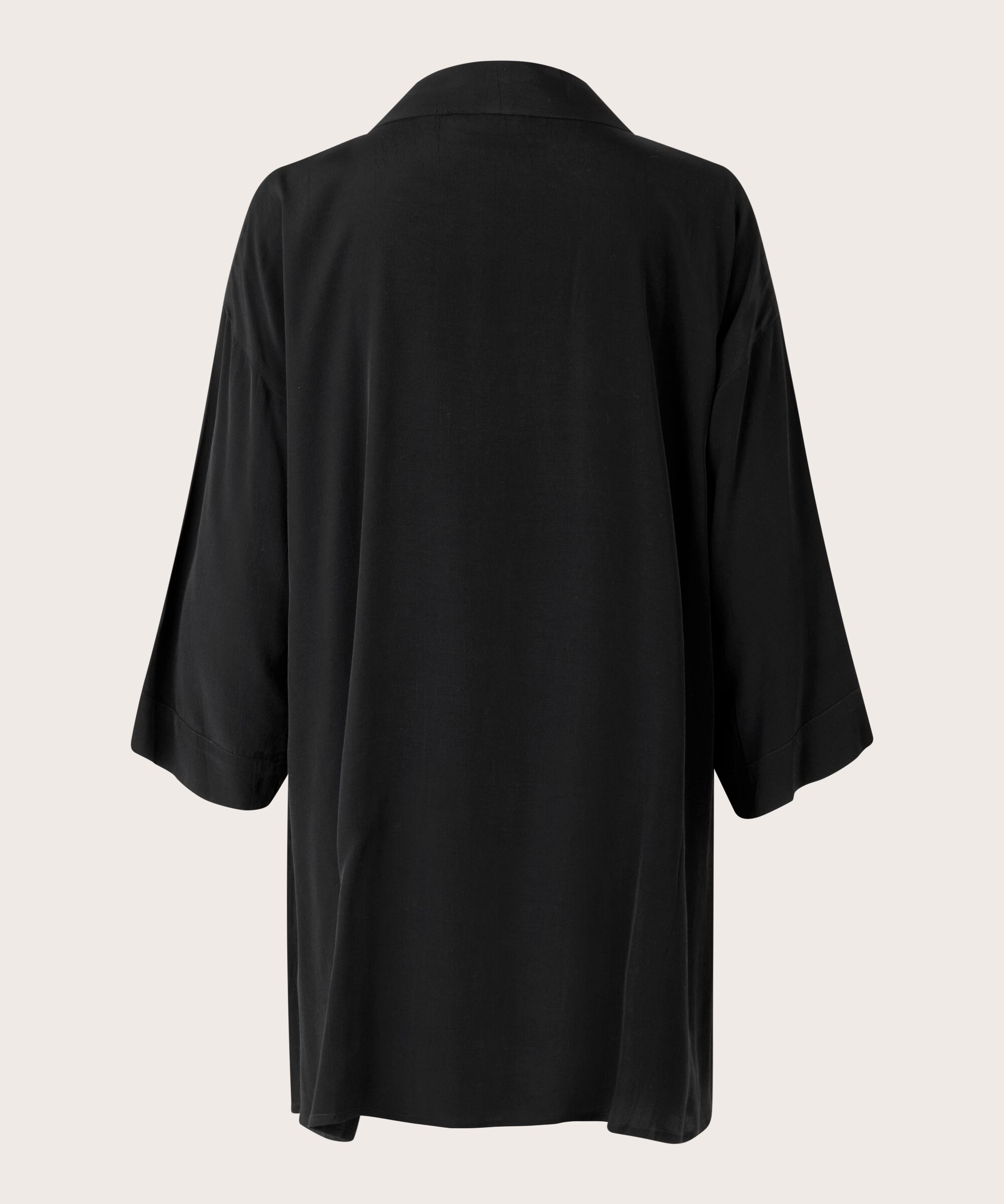 Josslyn Jacka, Black