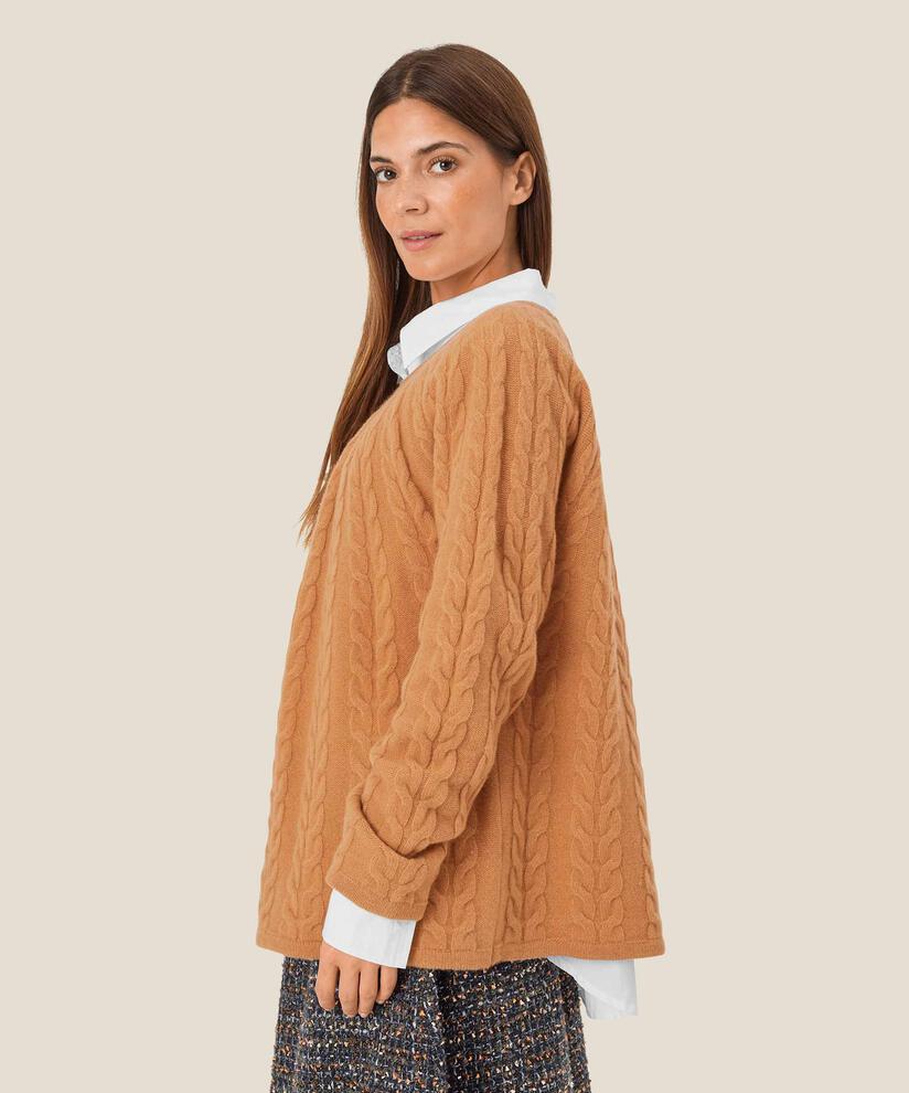 Faylah Topp, Bisquit