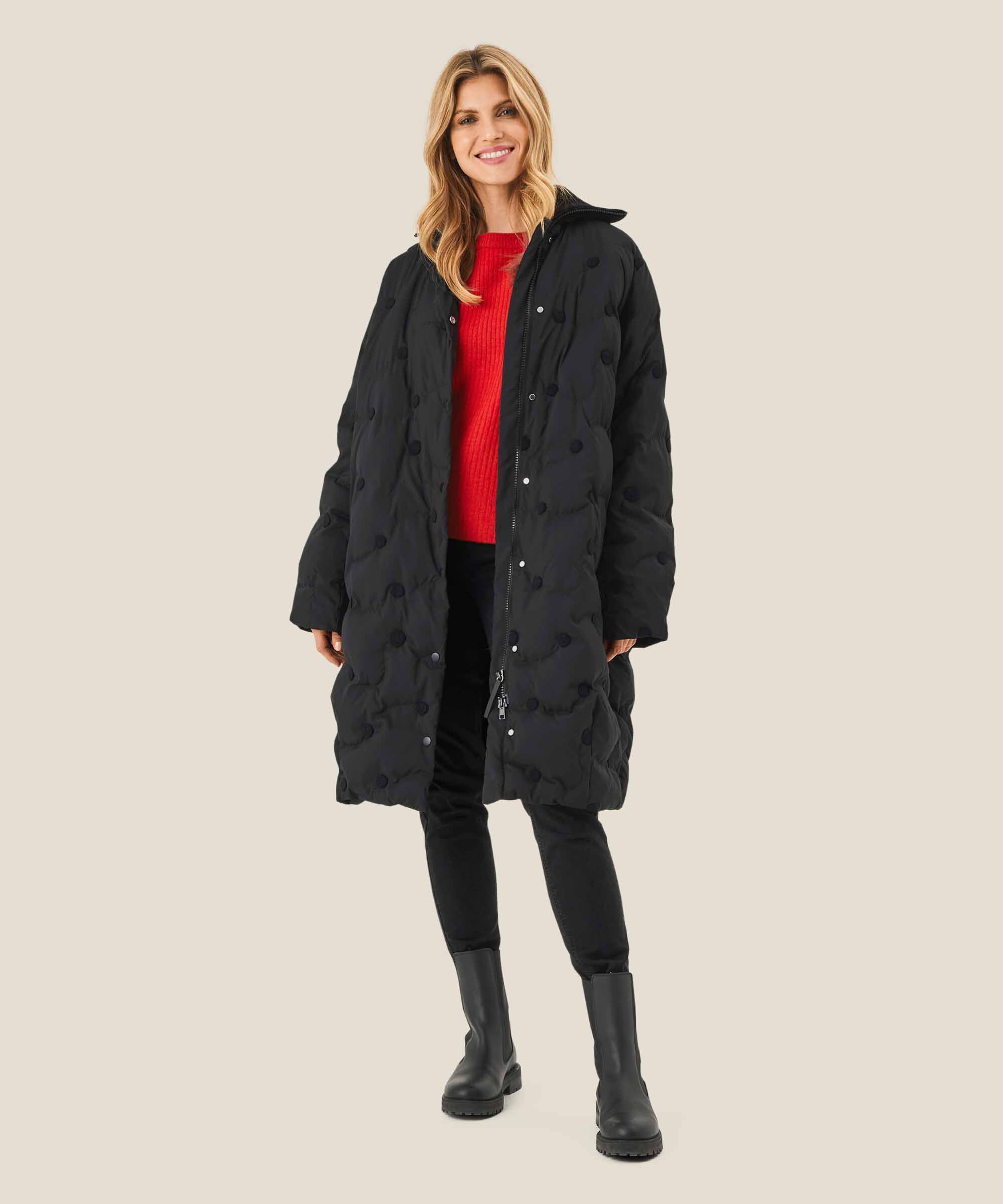 Tahila Dunkappa, Black