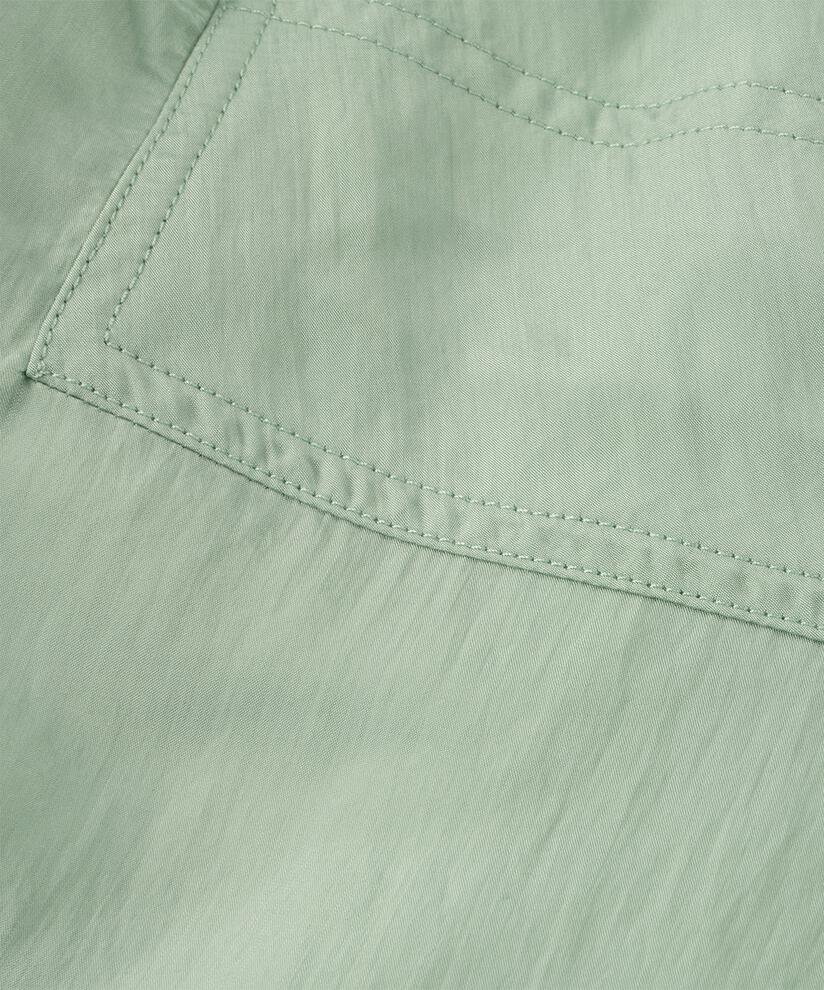 Dianthe Topp, Frosty Green