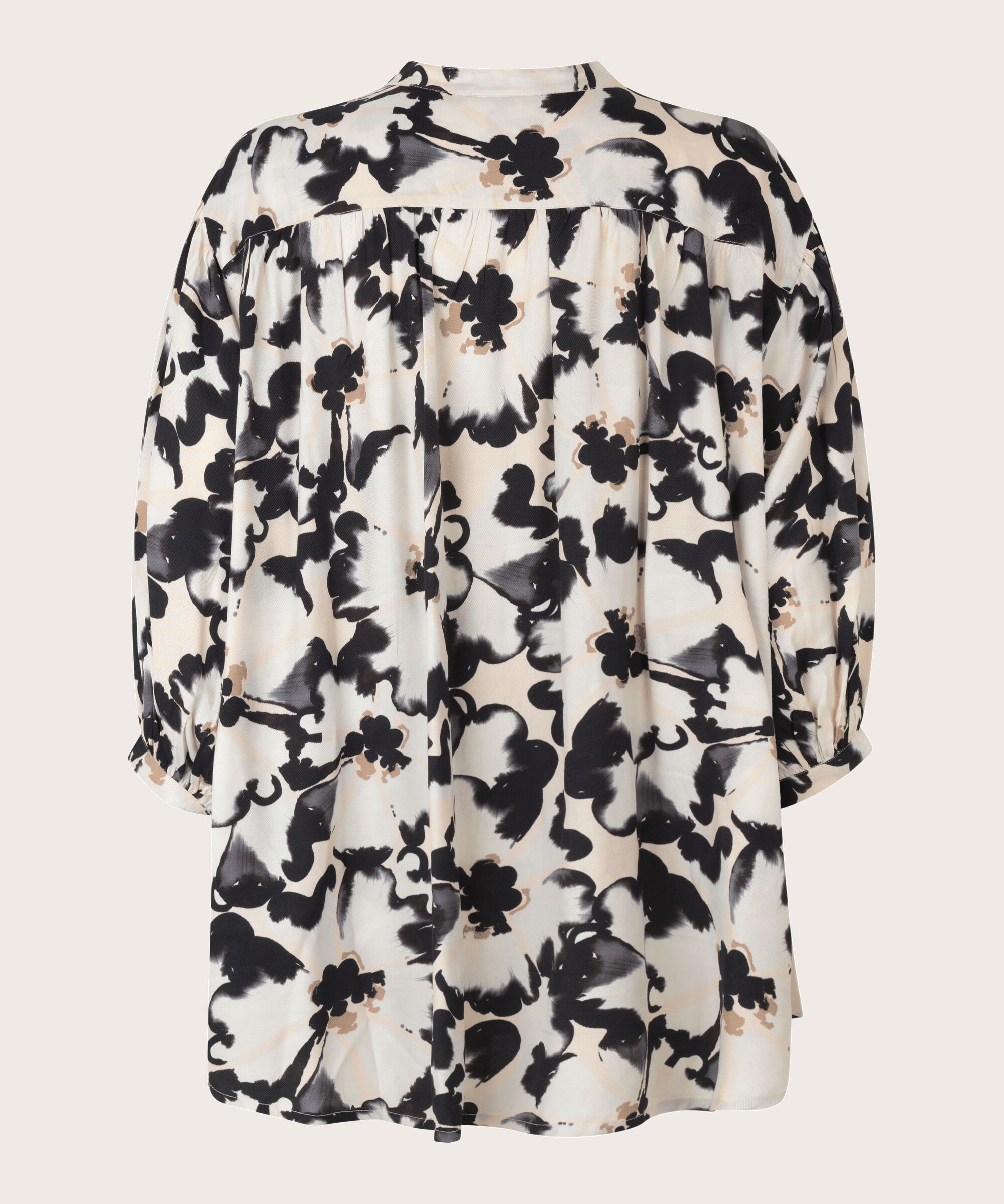 Ilisa Skjorta, Volcanic