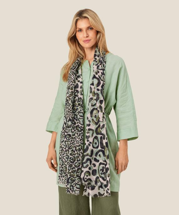 Adeola Scarf, D. Lichen Green