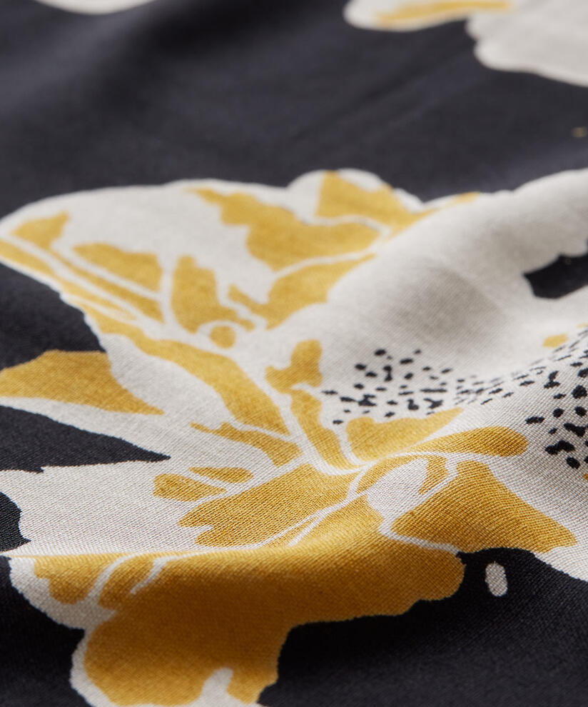 ALONG SCARF, Chai Tea