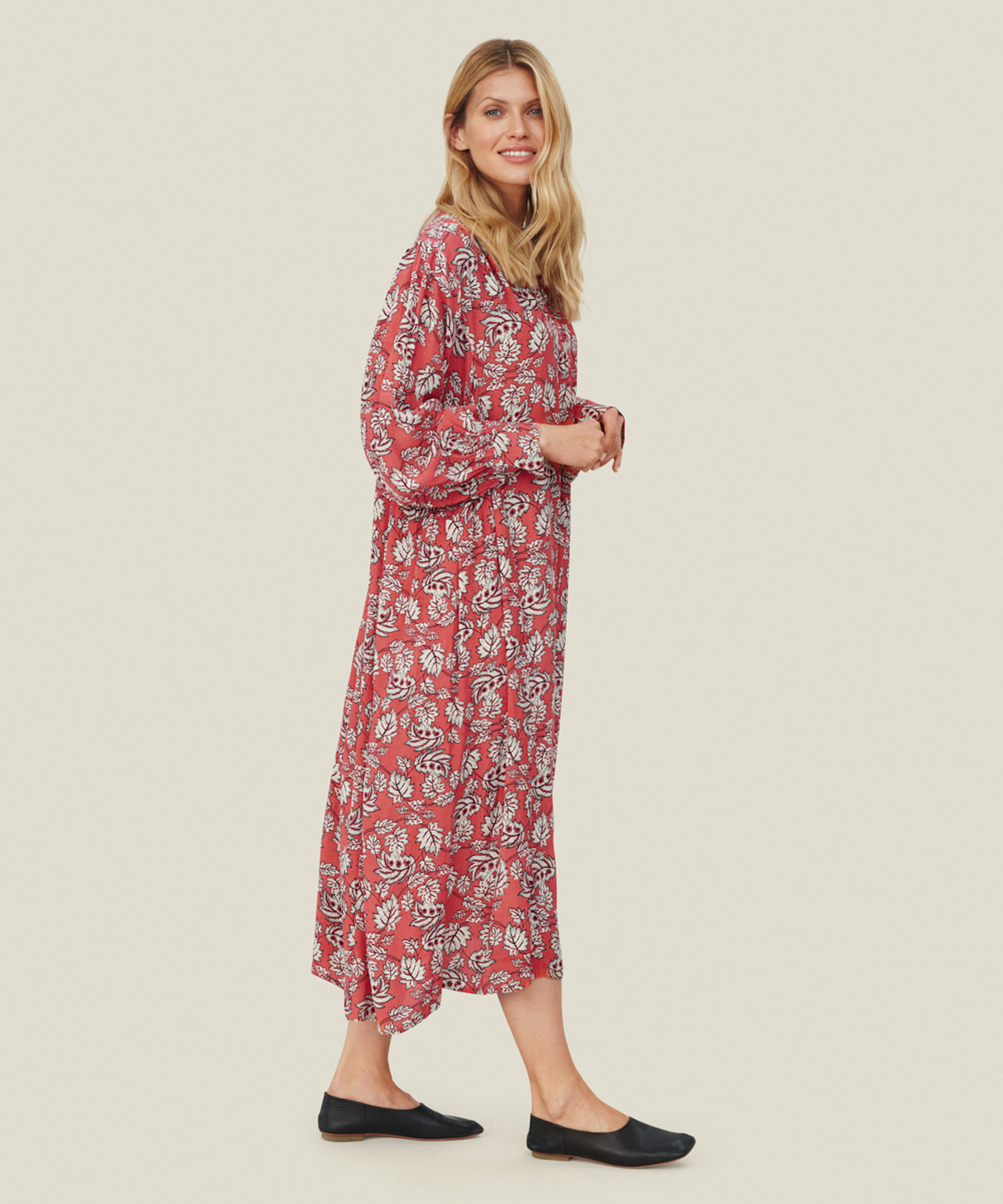 NIA KLÄNNING, Rose Sharon