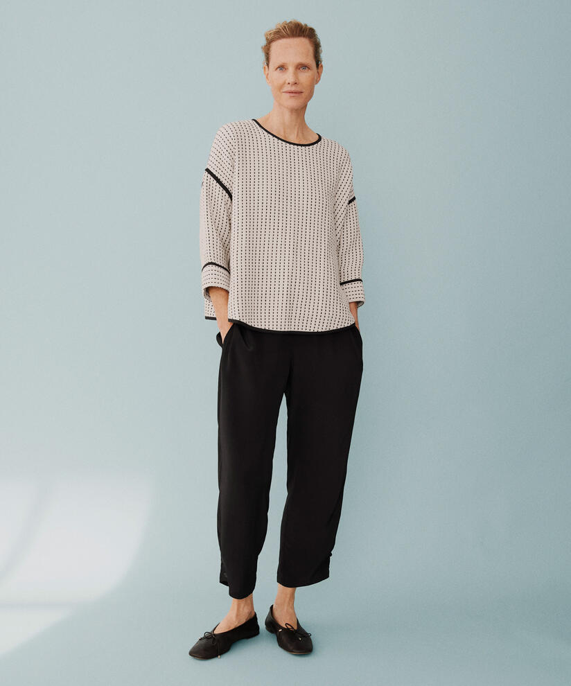 Beccato Blus, Black