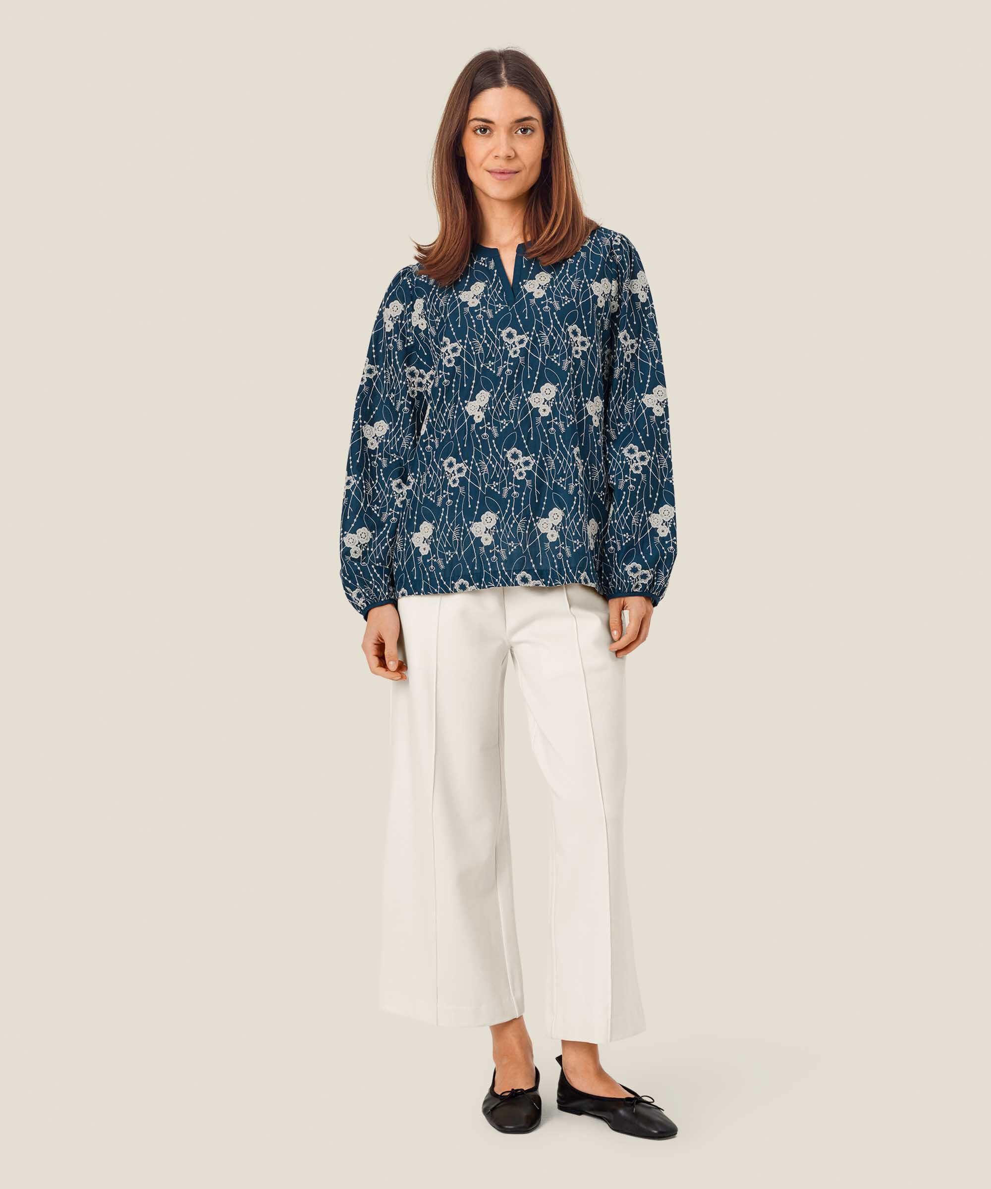 Dixie Topp, Sargasso Sea