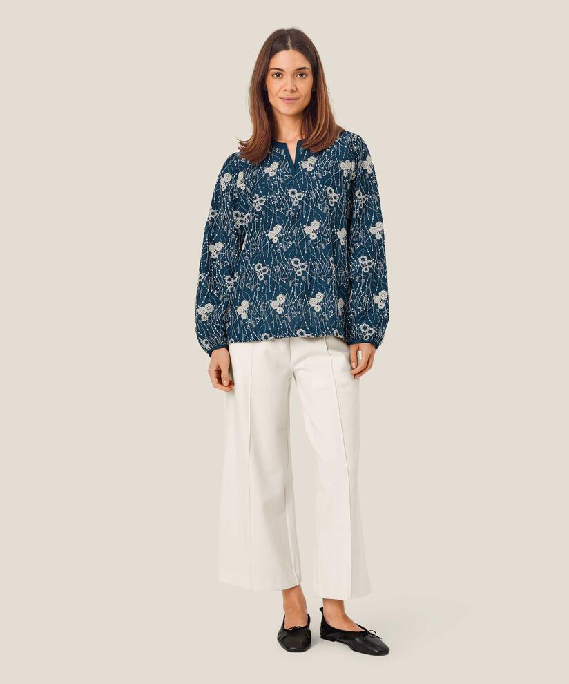 Dixie Topp, Sargasso Sea