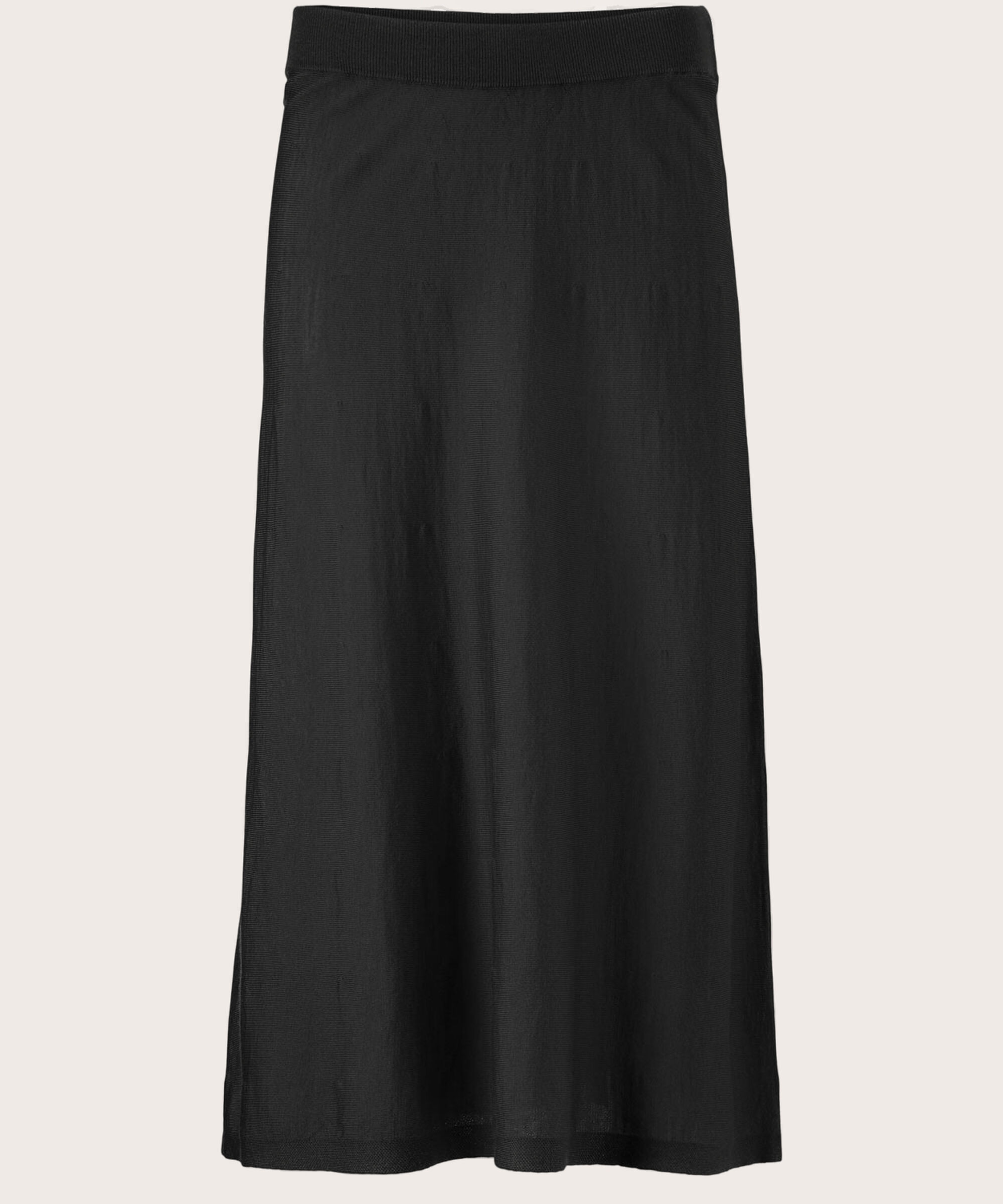 Stina Kjol, Black