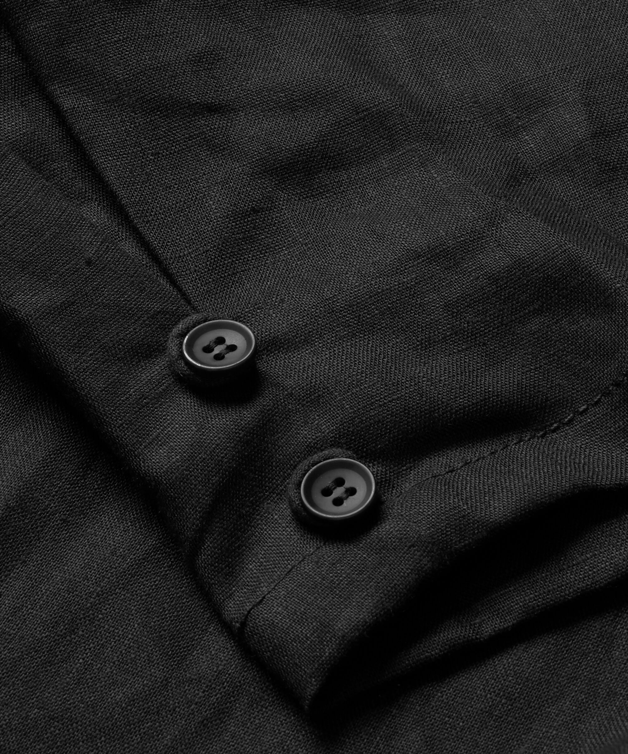 Pen Byxa, Black
