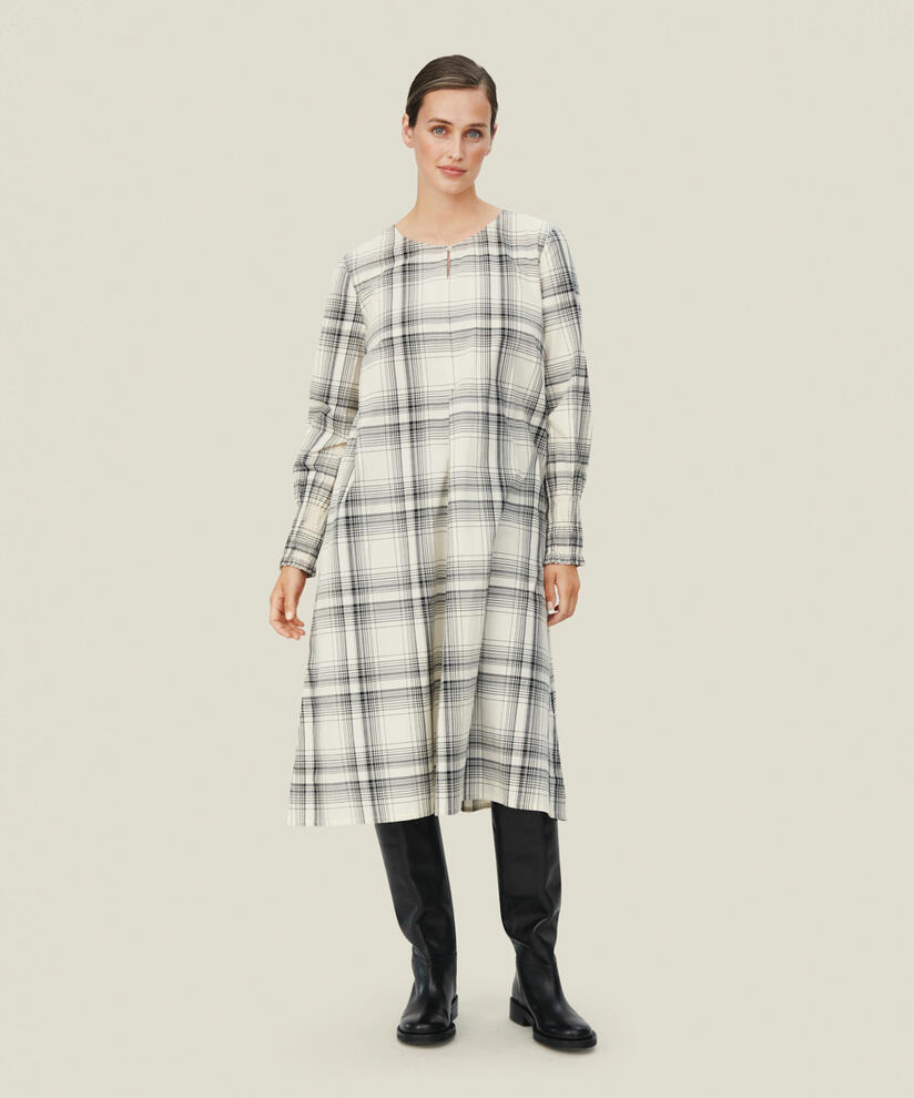 NORASSA KLÄNNING, Black